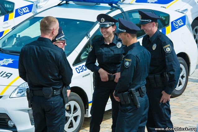 Украинским полицейским запретили вести аккаунты во 