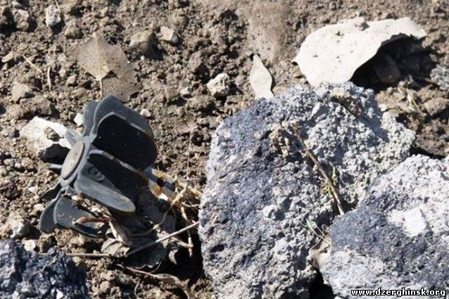 В Станице Луганской на фугасе подорвались двое военнослужащих