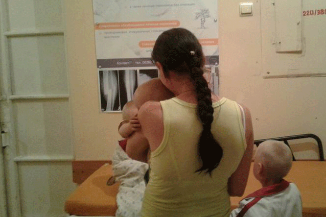 В Донецкой области бабушка до крови избила лицо 6-летней внучки