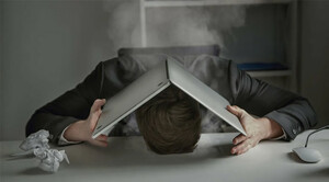 Михайло Зборовський (екс бенефіціар Космобет): Як побороти цифрову втому