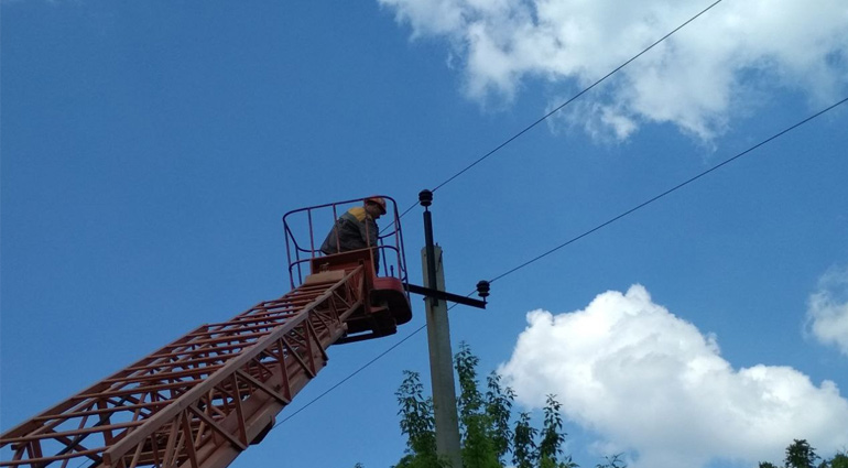 За неделю ДТЭК Донецкие электросети возобновили электроснабжение для более 90 тысяч семей