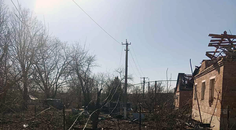 ДТЭК Донецкие электросети за сутки вернули свет для более 11 тысяч семей