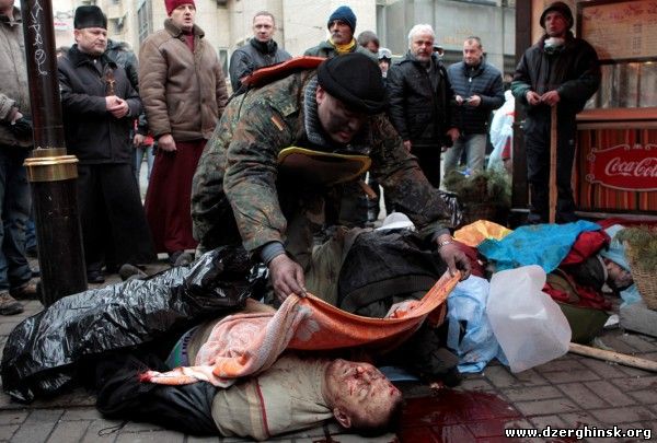 На Майдане погибло 780 человек - медики-волонтеры