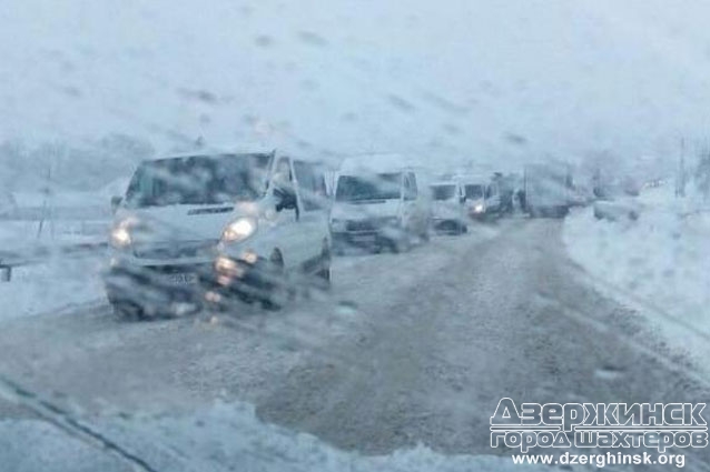 Укравтодор предупредил водителей об ухудшении ситуации на дорогах