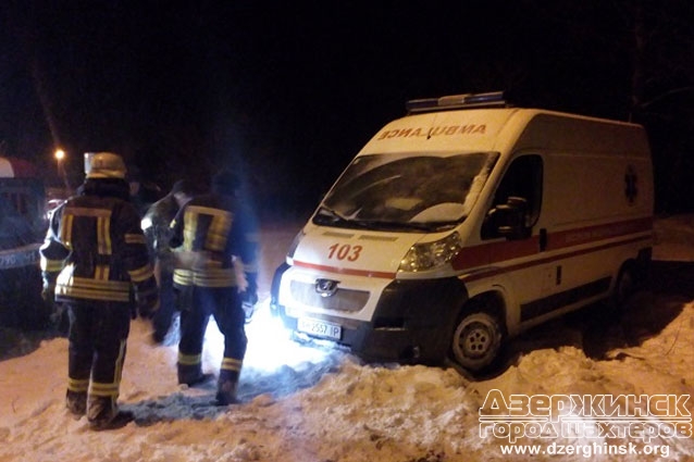 На дорогах Донецкой области застряли три машины скорой помощи