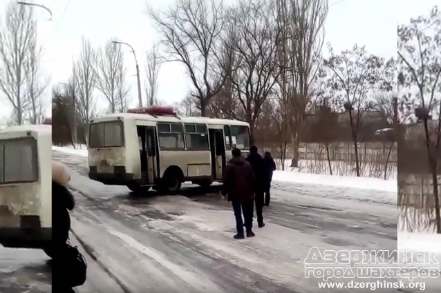 Жители Торецка опубликовали очередное видео с результатами снегоборьбы в городе