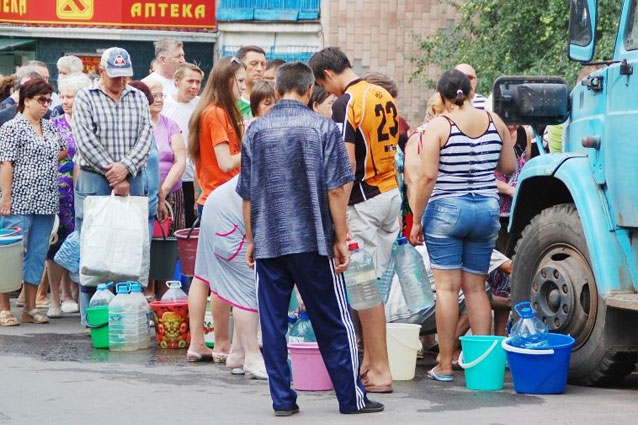 В связи с очередным порывом на водоводе Горловка - Торецк, учережден график подвоза воды