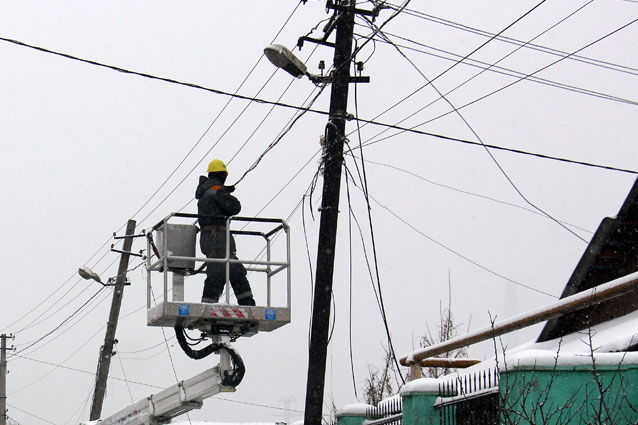 ДТЭК Донецкие электросети восстанавливает энергоснабжение 20 населенных пунктов