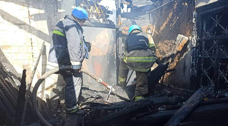 За прошедшие сутки спасатели Торецка трижды привлекались к тушению пожаров