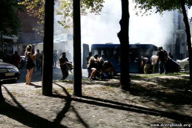 В центре Харькова напали на офис Оппозиционного блока