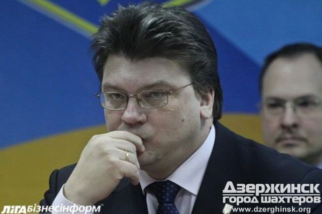 Батькивщина исключила министра спорта Жданова из партии