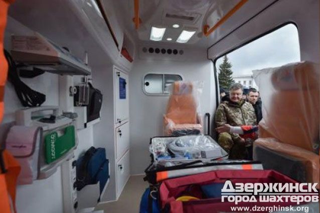 Медикам Донбасса передали 60 Citroen Jumper