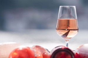 Розовое вино для цинителей настоящих, элитных, качественных вин